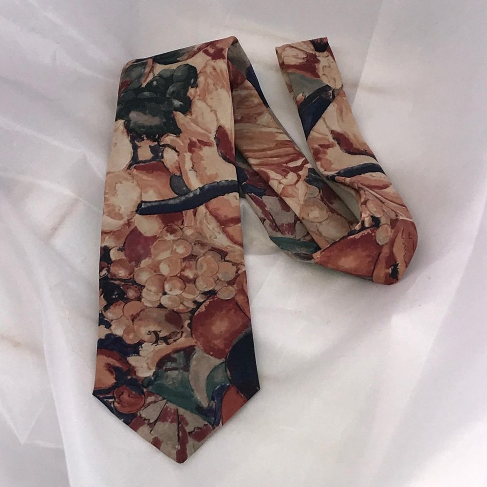 ITALIAN ALL SILK HAND MADE FLORAL TIE - Picture 3 of 5